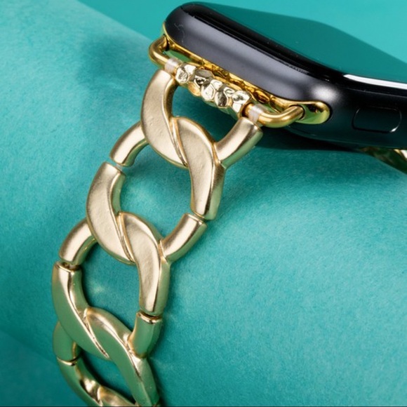 ✨LAST ONE✨Matte Chain Apple I-Watch Bracelet - Picture 5 of 7